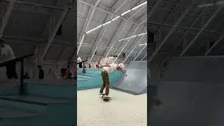 Человек не умеющий кататься на скейте #скейтборд #skateboarding