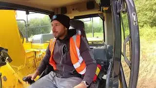 How to get up a stockpile with a excavator