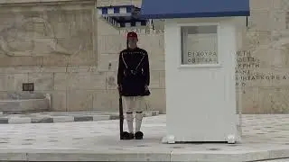 Evzones Greek Presidential Guard  &Tau;omb of Unknown Soldier  Monument in Athens   20 - 12 - 2025