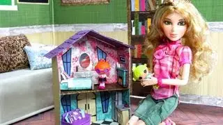 How to Make a Doll's Dollhouse | Plus Fun Finds: Toys for Dolls - Doll Crafts