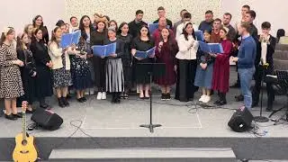 Către cer privirea mi-o înalț in sus-Grup Agape