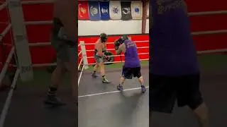 Sparring w 6'5 255 lb Southpaw. #sparring #boxing