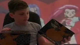Joseph Pok&eacute;mon Elite Trainer Shining Fate Box Opening