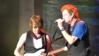 Jeff Beck and Jimmy hall....Rollin and Tumblin