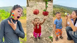 Survival Skills: Wow! Single Mom Help Baby Make gloves in forest #bushcraft #outdoors #survival