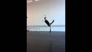 Linnar Looris rehearsing for La Bajadere