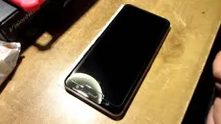 как наклеить стекло на телефон