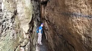 Lemon Squeeze and Eagle Cliffs at Mohonk Preserve ( Hiking near New Paltz, New York )