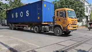 4K USA, EU TRUCK CONTAINER | Xe &ocirc; t&ocirc; đầu k&eacute;o qua đường sắt, xe ben, xe bồn, xe container