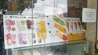 ICE CREAM AND POPSICLE AT MERLION PARK SINGAPORE