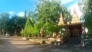 Wat Svay Thom's Pchum Ben: A Day of Devotion, Food, Family 👨&zwj;👩&zwj;👧&zwj;👦🍜 #PchumBen #Cambodia #វត្តស្វាយធំ