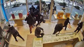 More than 20 suspects rob San Ramon jewelry store