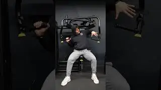Le chest press assis