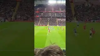 Crowd footage of Thiago&rsquo;s screamer vs Porto in Champions League 24/11/21