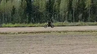 Husaberg fc 600 on 1/4 mile 138km/h