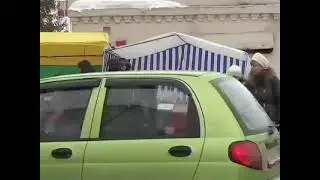 Вырубка груши на Советской площади  03 2012