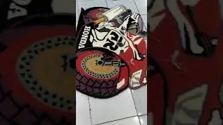 Making Honda Motorcyle to Handtufted Custom Rugs #shorts #artwork #art #carpet #rugs #handmade #rug
