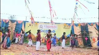 చలపతి స్కూల్ , చోడవరం లో అంగరంగ వైభవంగా సంక్రాంతి సంబరాలు 4 వ తరగతి పిల్లలు వేసిన డాన్స్