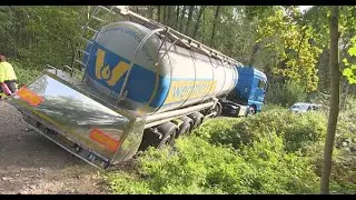LKW umgeht A3 Kontrollstelle und landet auf Feldweg in gefährlicher Schieflage