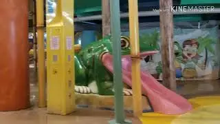 Splash lagoon indoor waterpark
