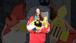 ПОПАЛА В 99 НОЧЕЙ В ЛЕСУ😱КОГДА ПОСЛУШАЛА СВОЮ ПЕСНЮ 99 НОЧЕЙ😂#роблокс #игры #смешное #квинка