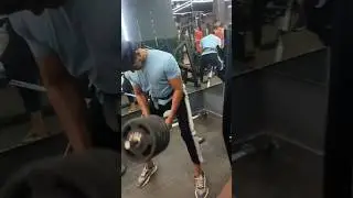 public reaction #bodybuilderinpublicreaction #reels #motivation #share #bodyreaction #love