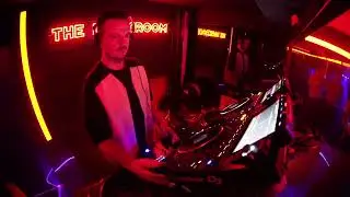 Darkroom UK Ep 12 - LE FREAK & FRIENDS