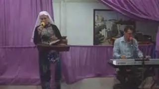 PORQUE EN CRISTO MI CARGA ES LIGERA (LETRA) . MILAGROS FAJARDO MUSICA CRISTIANA CON LETRA