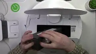 Как снять пылесборник с Dreame Bot L10s Pro Gen 2 &mdash; Управление пылесборником