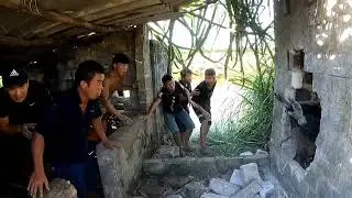 Team of brave hunters fight King Kong monsters and fierce crocodiles