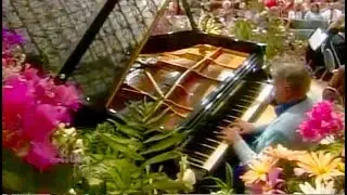 EASTER - IN THE GARDEN / UP FROM THE GRAVE HE AROSE - Roger Williams