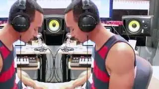 Jeffrey Rashad Makes A Beat With In N Out Paper Bag & Water Cup