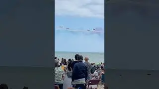 Four Red Arrows spectacular stunt
