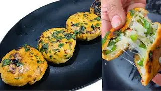Cheesy Pizza Bomb😍😋#cheese #pizzabombs #pizza #shorts #trending #viralvideo #ytshorts #youtubeshorts