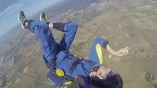 Dostał padaczki podczas skoku ze spadochronem!!
