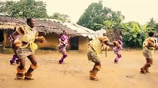 Dancing to - ADOD UKARA an AKWA IBOM song by el Mafrex (Ekombi) style.
