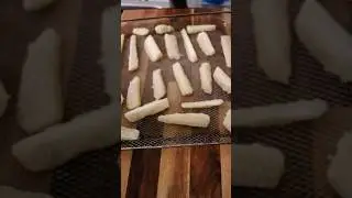 Жареная юкка, да. Масло #рецепт
