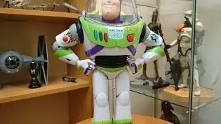 Thinkway Toys Buzz Lightyear Signature Collection Review