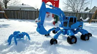 How This Blue Spider Toy Becomes an Excavator!