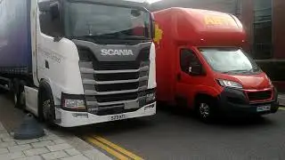 this is a walking video in Edmonton London UK 🇬🇧