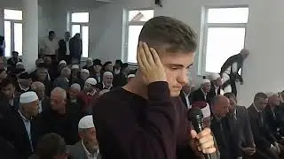 Besian Morina ezan në Xhamin e Dajkocit
