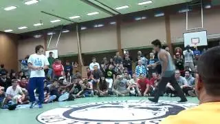 BATTLE CRY POWERMOVE BATTLE 2012 QUARTER FINAL   BLOND VS Cri6