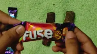 satisfying video ASMR candy and chocolate unboxing videos
