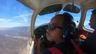 Flying a plane to Vegas 4K | KCNO - KHND