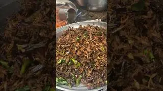 Deep fried crickets is so crispy ￼and delicious #streetfood @juemcookingofficial