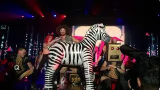 LMFAO Redfoo- juicy wiggle (Singapore/ Live)
