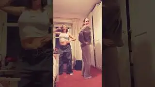 Новый танец Элли Шерлок просто 🔥 #шорты