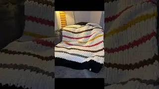 Watch me make this super stylish hand knit chunky blanket 52&rdquo; x 62&rdquo; of pure coziness and warmth
