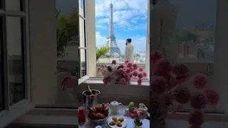 Best breakfast in Paris with my favorite view ✨