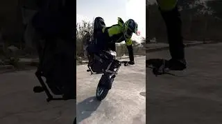 Stoppie ❤️ #freestyle #stuntseason #bikestunts #stunt #stuntsunday #biketricks